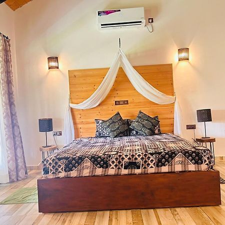 Blu Marine Nilaveli Hotel Trincomalee Ngoại thất bức ảnh