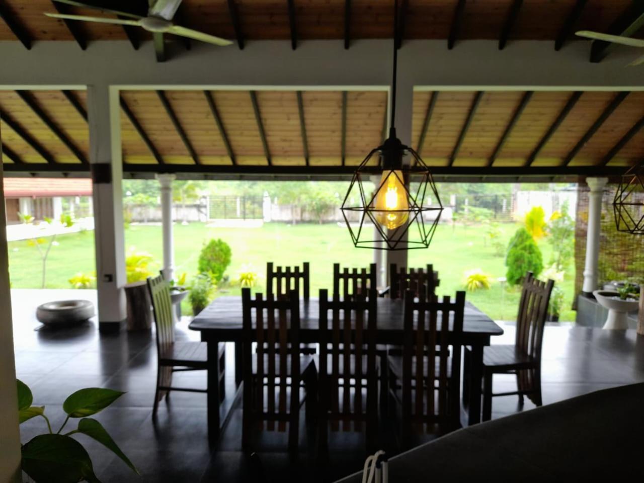 Blu Marine Nilaveli Hotel Trincomalee Ngoại thất bức ảnh