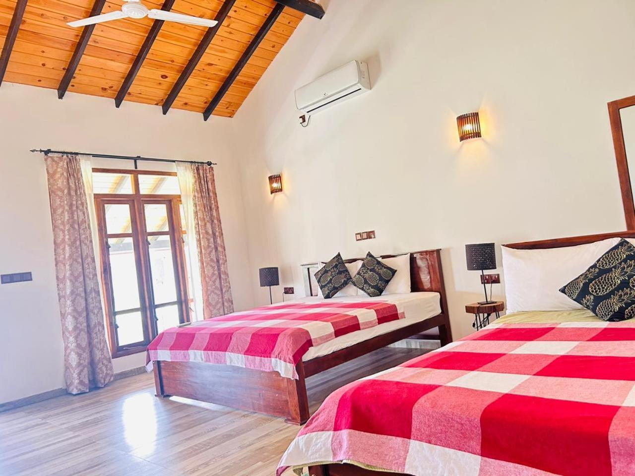Blu Marine Nilaveli Hotel Trincomalee Ngoại thất bức ảnh