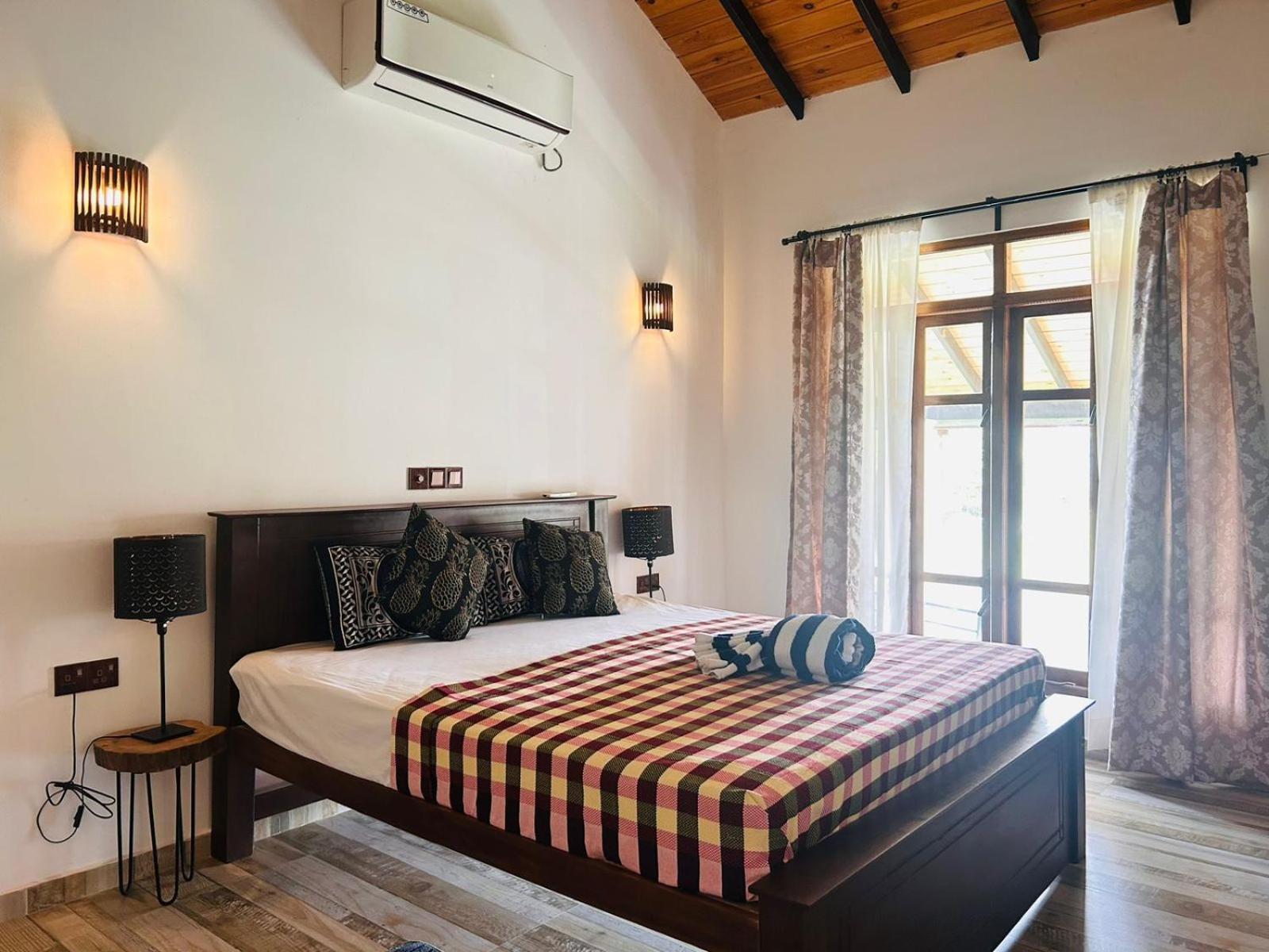 Blu Marine Nilaveli Hotel Trincomalee Ngoại thất bức ảnh
