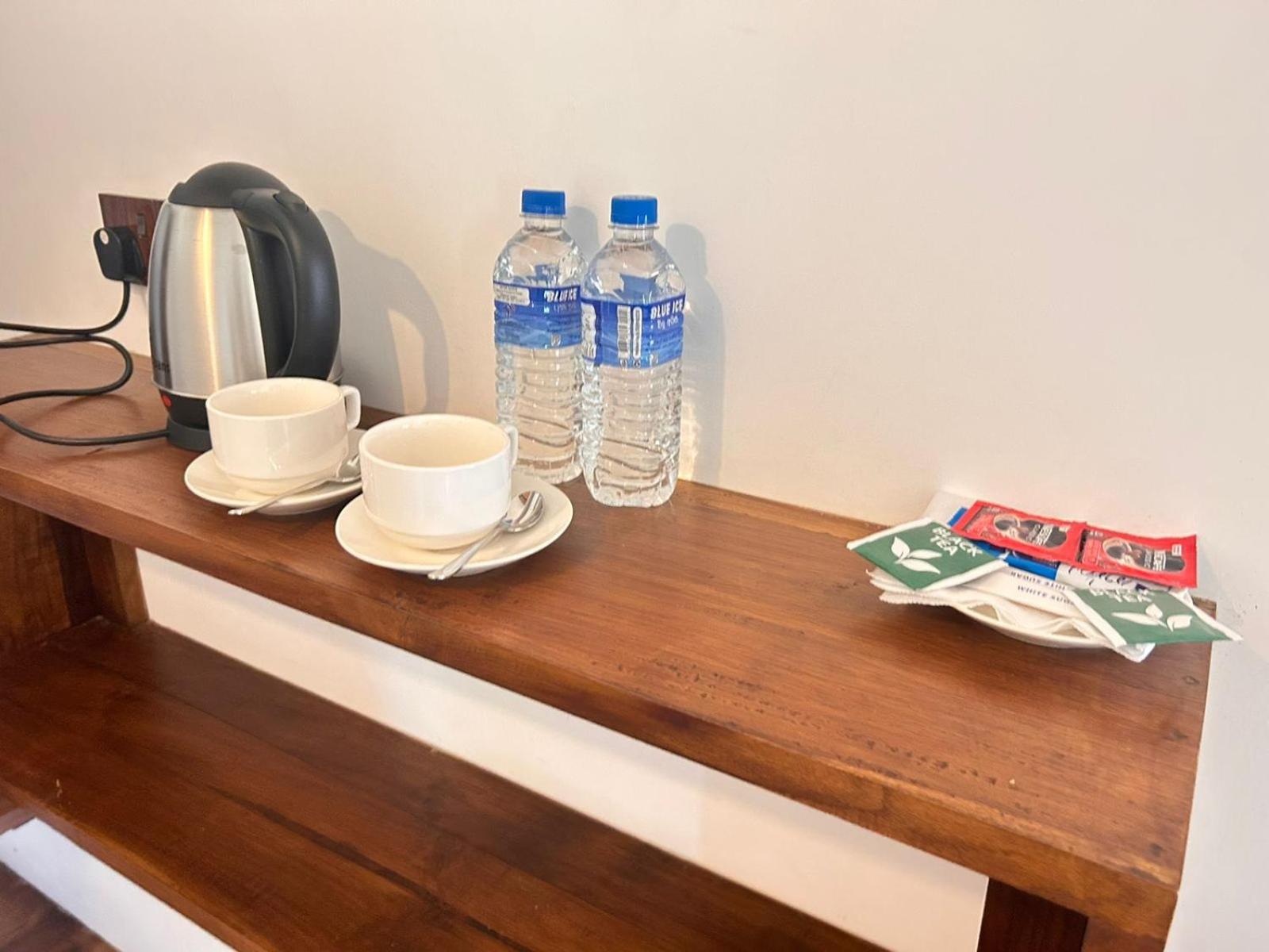 Blu Marine Nilaveli Hotel Trincomalee Ngoại thất bức ảnh